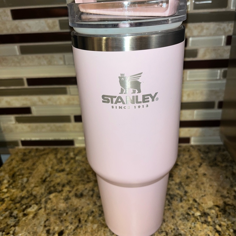 Stanley Light Pink Tumbler with Clear Lid
